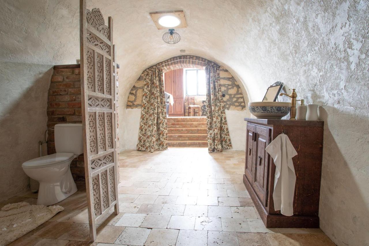 Kishosszuret Vendeghaz Hotel Pecsvarad Bagian luar foto