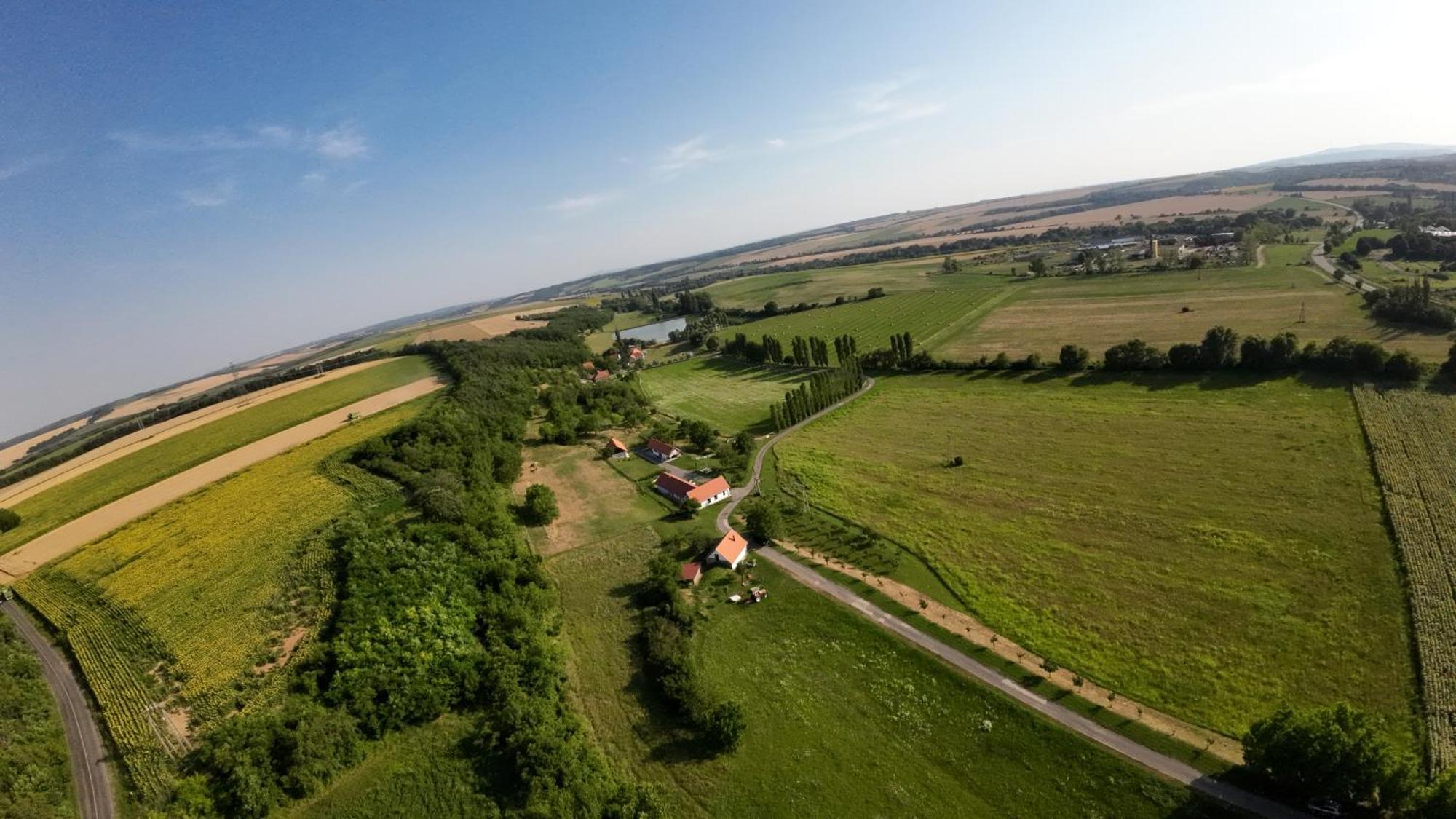 Kishosszuret Vendeghaz Hotel Pecsvarad Bagian luar foto
